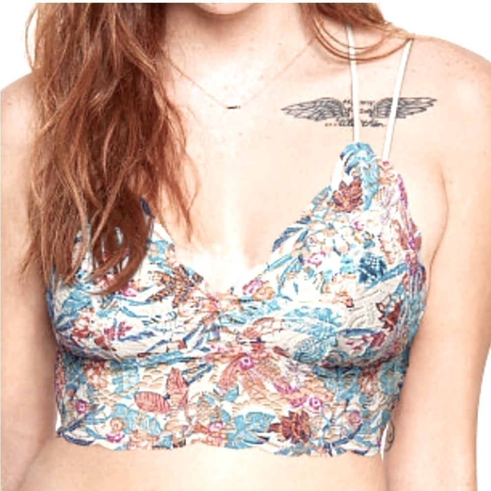 PINK Victoriaโs Secret multi color lace bralette size M